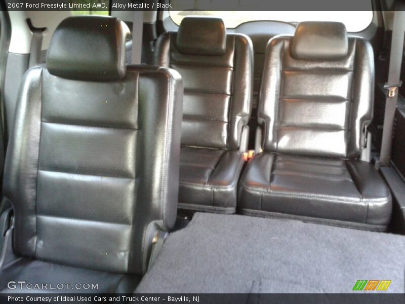 Alloy Metallic / Black 2007 Ford Freestyle Limited AWD
