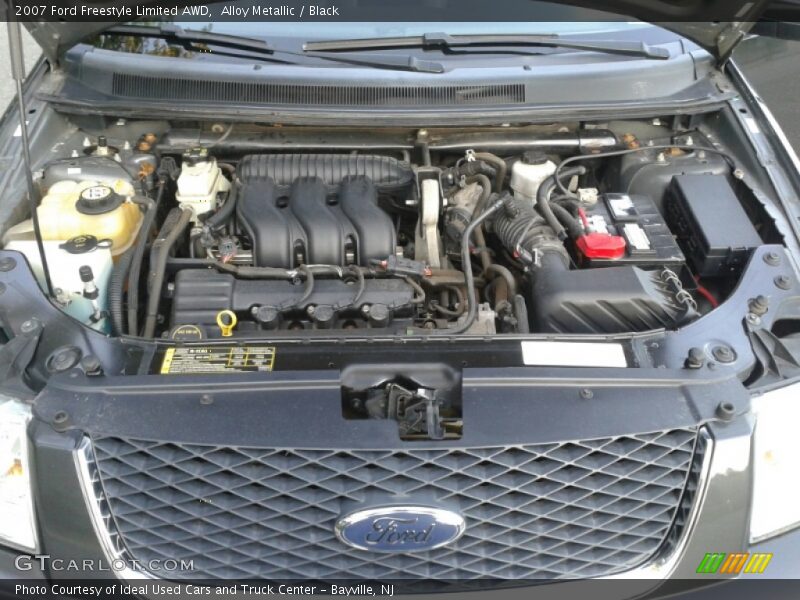 Alloy Metallic / Black 2007 Ford Freestyle Limited AWD
