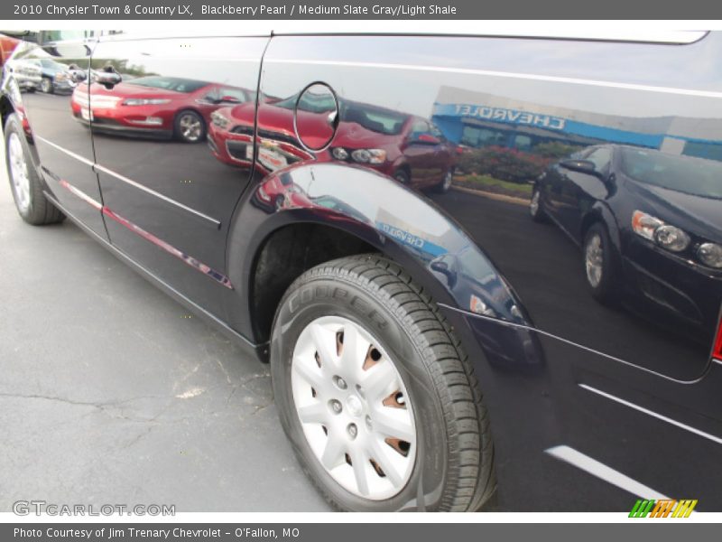 Blackberry Pearl / Medium Slate Gray/Light Shale 2010 Chrysler Town & Country LX