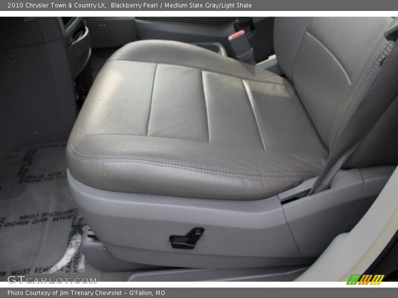 Blackberry Pearl / Medium Slate Gray/Light Shale 2010 Chrysler Town & Country LX