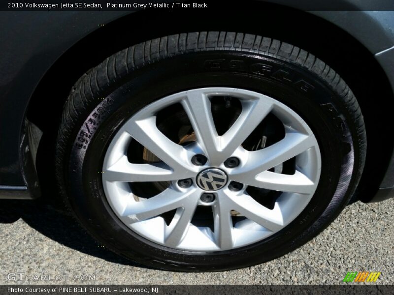 Platinum Grey Metallic / Titan Black 2010 Volkswagen Jetta SE Sedan