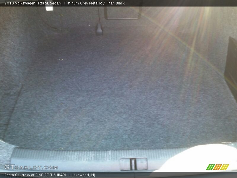 Platinum Grey Metallic / Titan Black 2010 Volkswagen Jetta SE Sedan