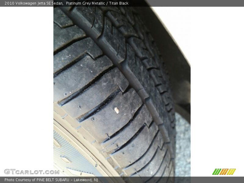 Platinum Grey Metallic / Titan Black 2010 Volkswagen Jetta SE Sedan