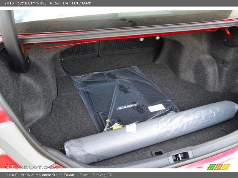 Ruby Flare Pearl / Black 2016 Toyota Camry XSE