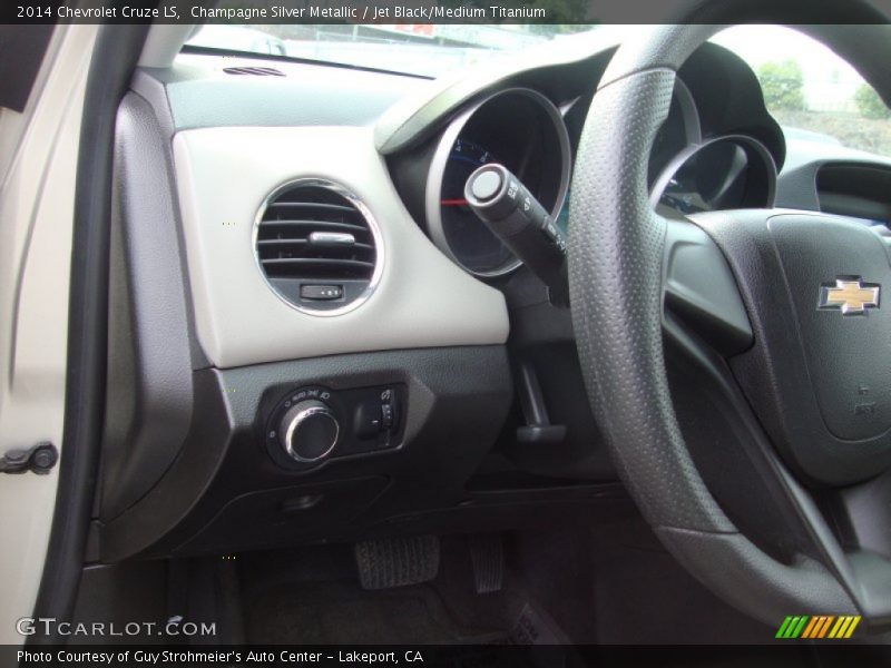 Champagne Silver Metallic / Jet Black/Medium Titanium 2014 Chevrolet Cruze LS