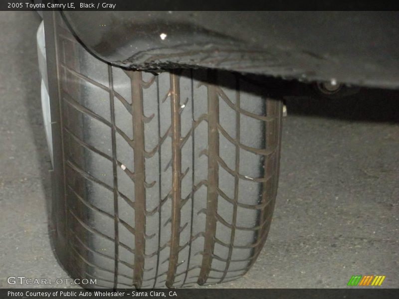 Black / Gray 2005 Toyota Camry LE