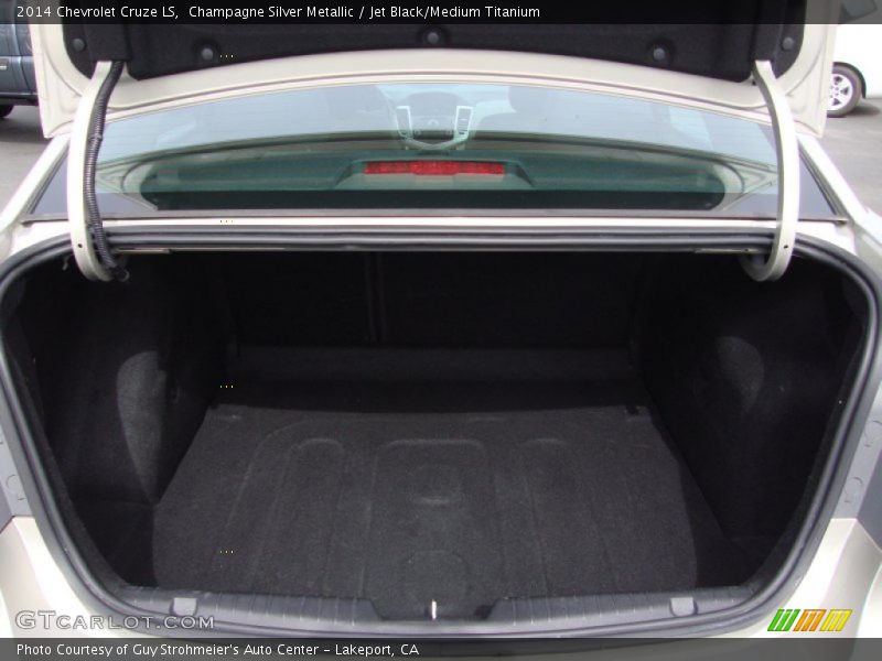 Champagne Silver Metallic / Jet Black/Medium Titanium 2014 Chevrolet Cruze LS