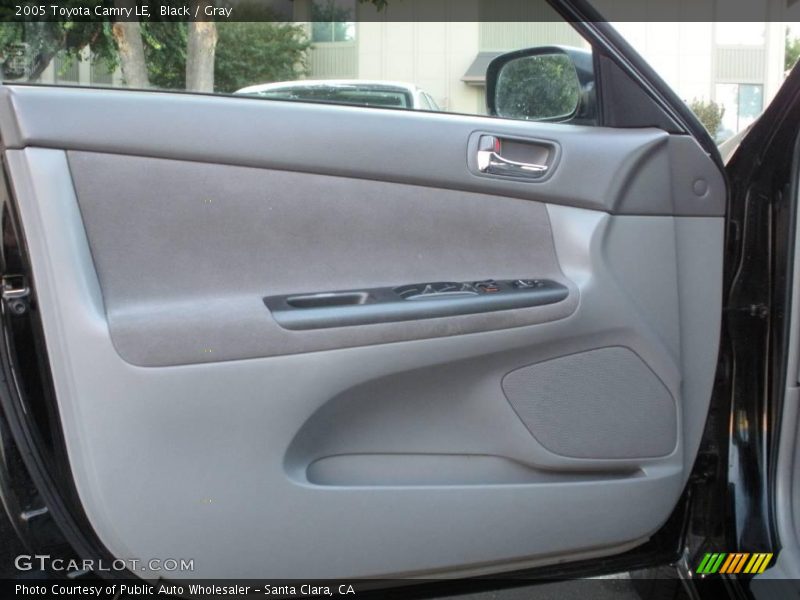 Black / Gray 2005 Toyota Camry LE