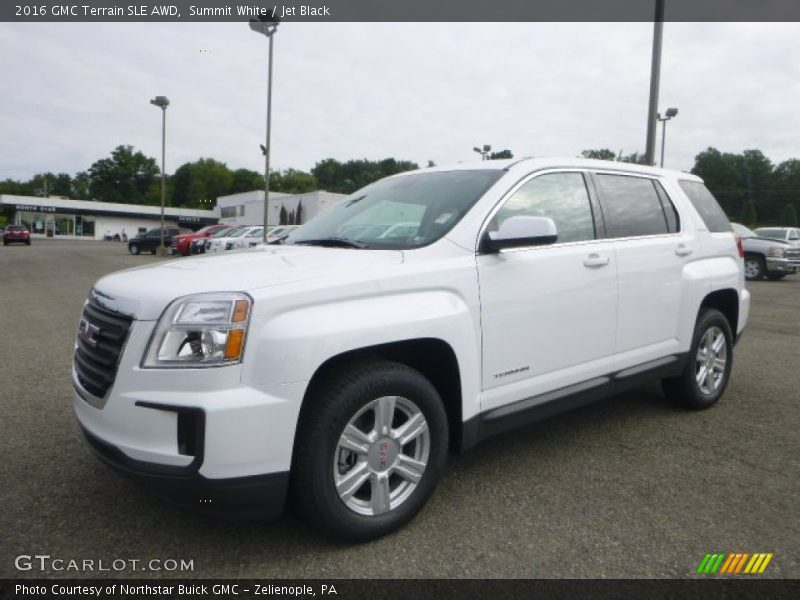 Front 3/4 View of 2016 Terrain SLE AWD