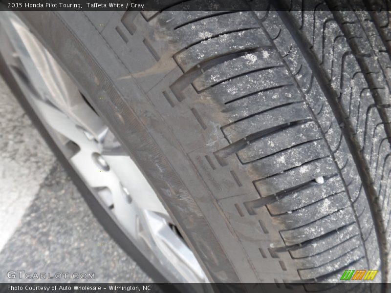Taffeta White / Gray 2015 Honda Pilot Touring
