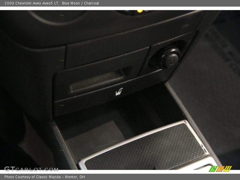 Blue Moon / Charcoal 2009 Chevrolet Aveo Aveo5 LT