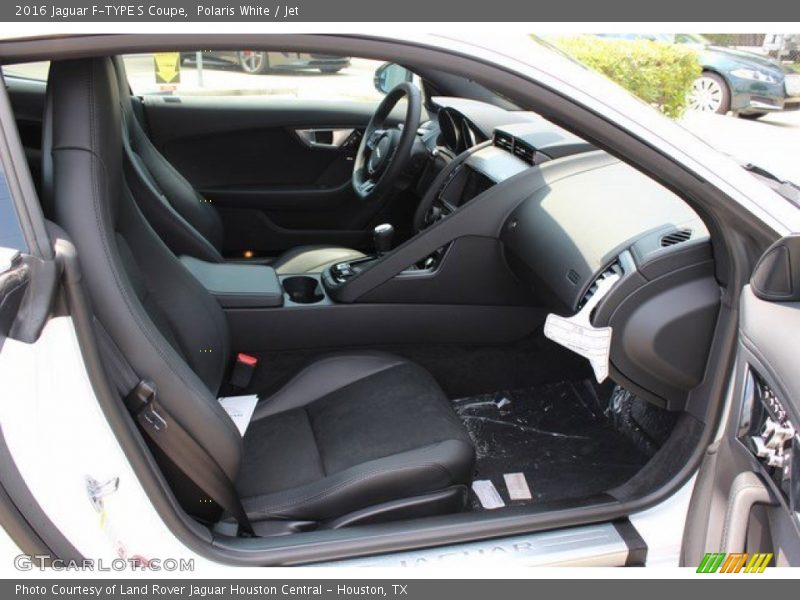 Polaris White / Jet 2016 Jaguar F-TYPE S Coupe