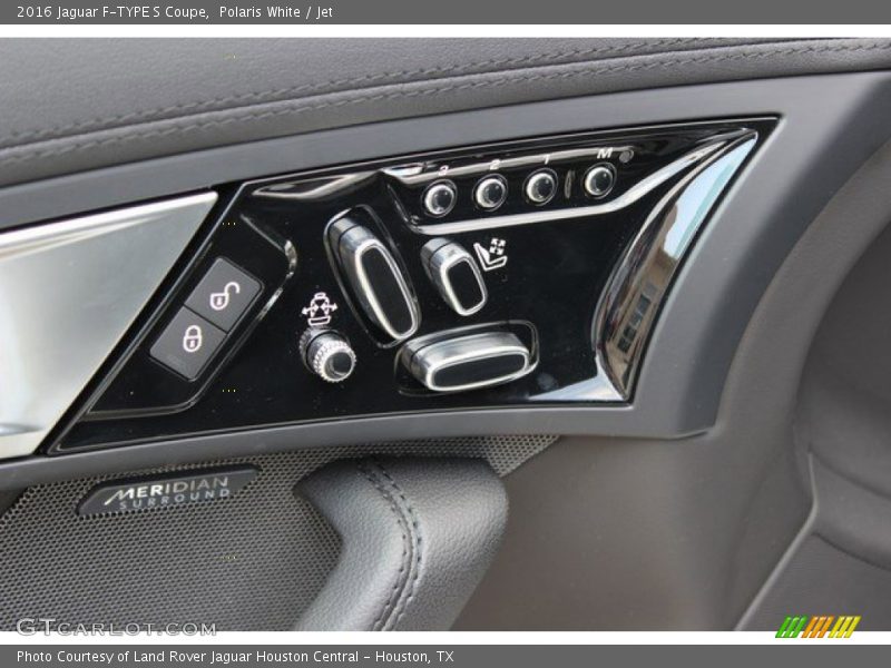 Polaris White / Jet 2016 Jaguar F-TYPE S Coupe