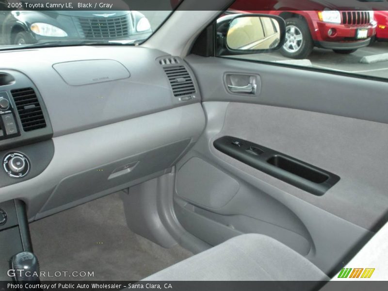 Black / Gray 2005 Toyota Camry LE