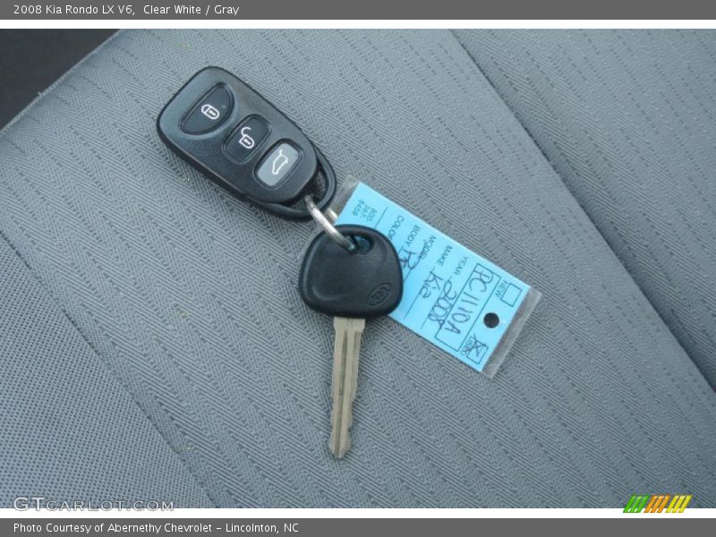 Clear White / Gray 2008 Kia Rondo LX V6