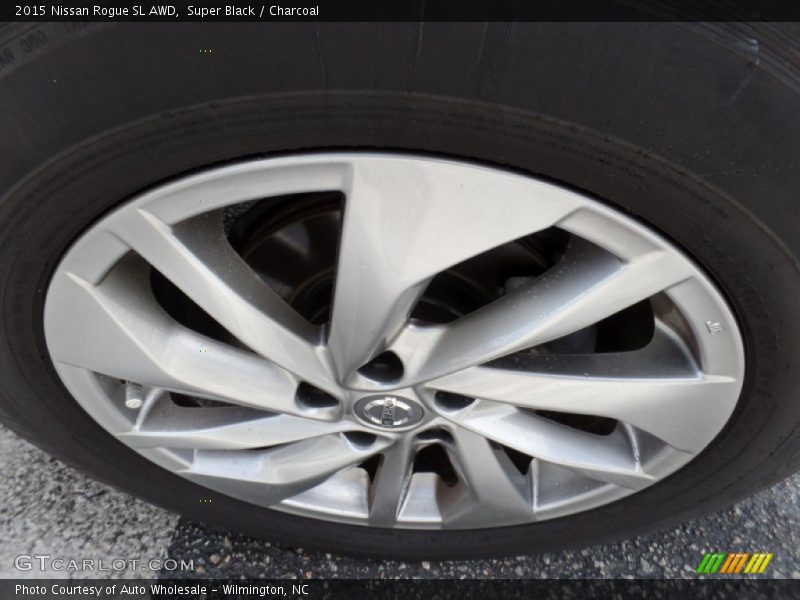 Super Black / Charcoal 2015 Nissan Rogue SL AWD