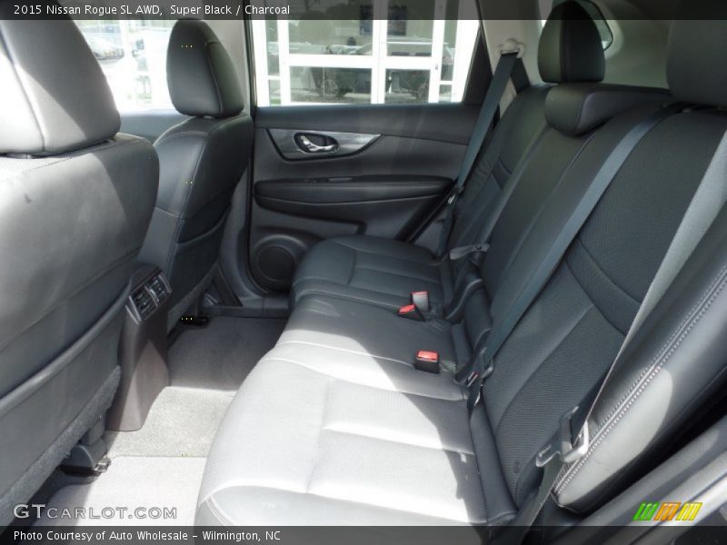 Super Black / Charcoal 2015 Nissan Rogue SL AWD