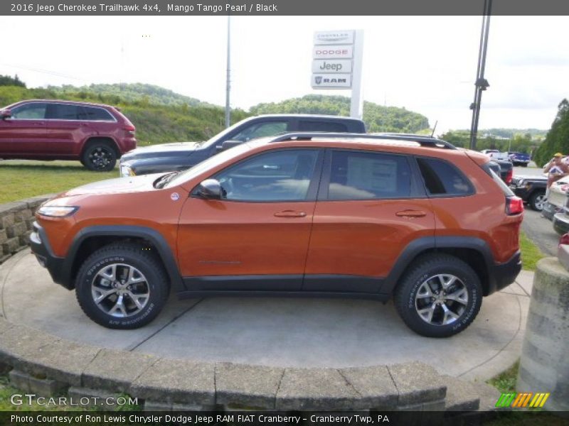 Mango Tango Pearl / Black 2016 Jeep Cherokee Trailhawk 4x4