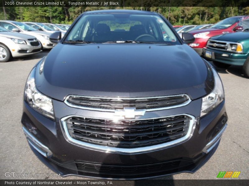 Tungsten Metallic / Jet Black 2016 Chevrolet Cruze Limited LT