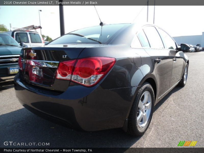 Tungsten Metallic / Jet Black 2016 Chevrolet Cruze Limited LT