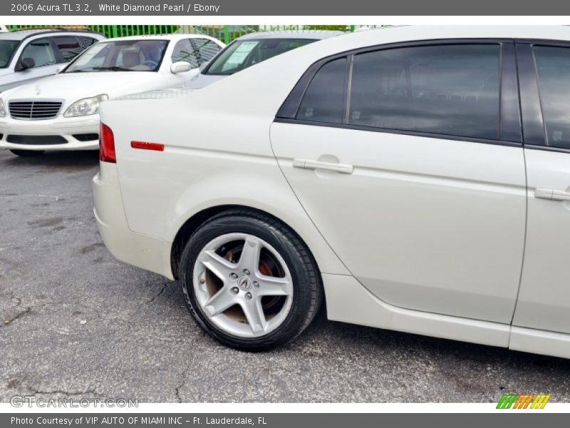 White Diamond Pearl / Ebony 2006 Acura TL 3.2