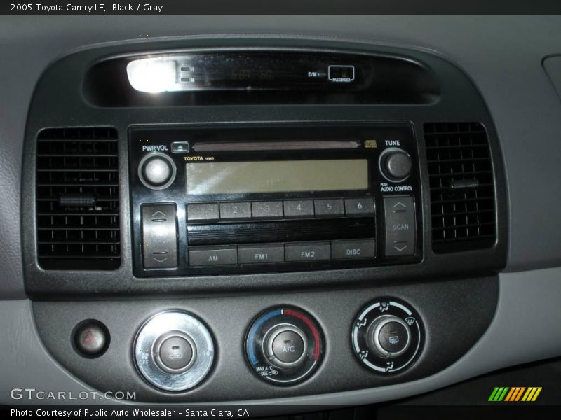 Black / Gray 2005 Toyota Camry LE