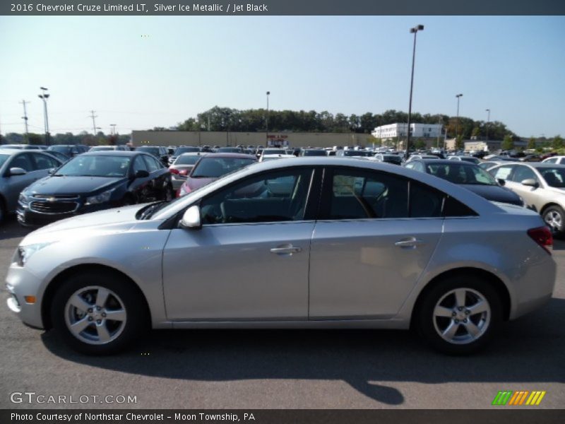 Silver Ice Metallic / Jet Black 2016 Chevrolet Cruze Limited LT