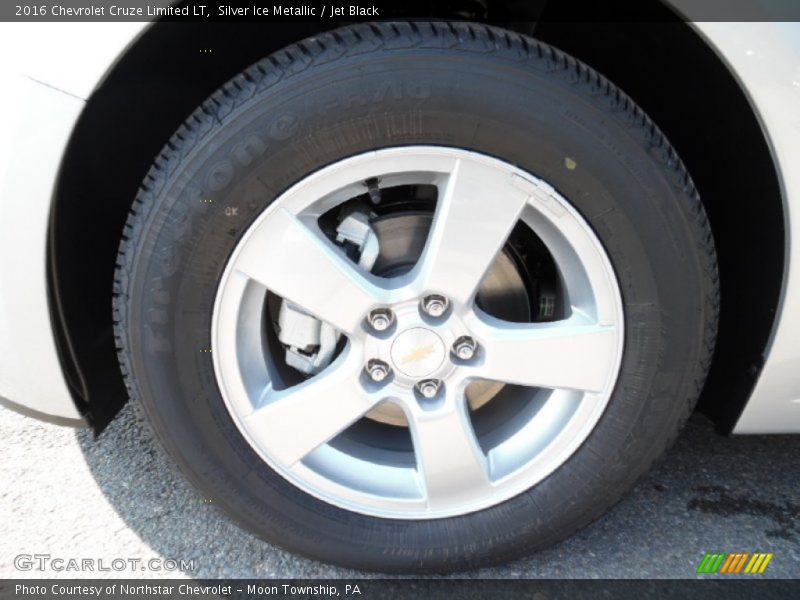 Silver Ice Metallic / Jet Black 2016 Chevrolet Cruze Limited LT