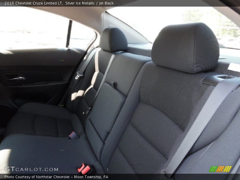 Silver Ice Metallic / Jet Black 2016 Chevrolet Cruze Limited LT