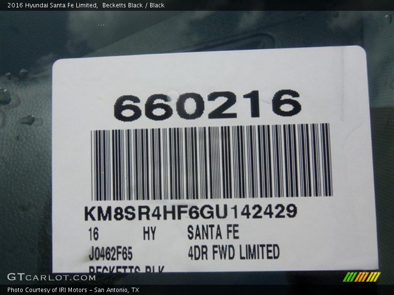 Becketts Black / Black 2016 Hyundai Santa Fe Limited
