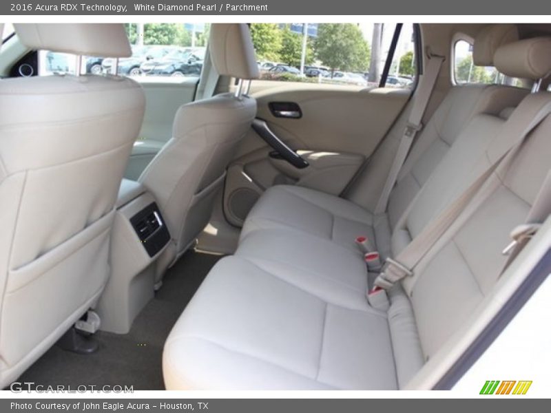 White Diamond Pearl / Parchment 2016 Acura RDX Technology