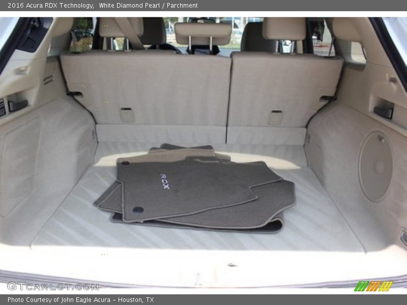 White Diamond Pearl / Parchment 2016 Acura RDX Technology