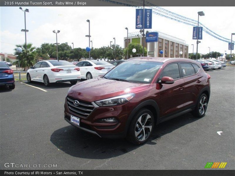 Ruby Wine / Beige 2016 Hyundai Tucson Sport