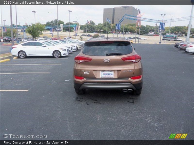 Mojave Sand / Beige 2016 Hyundai Tucson Sport
