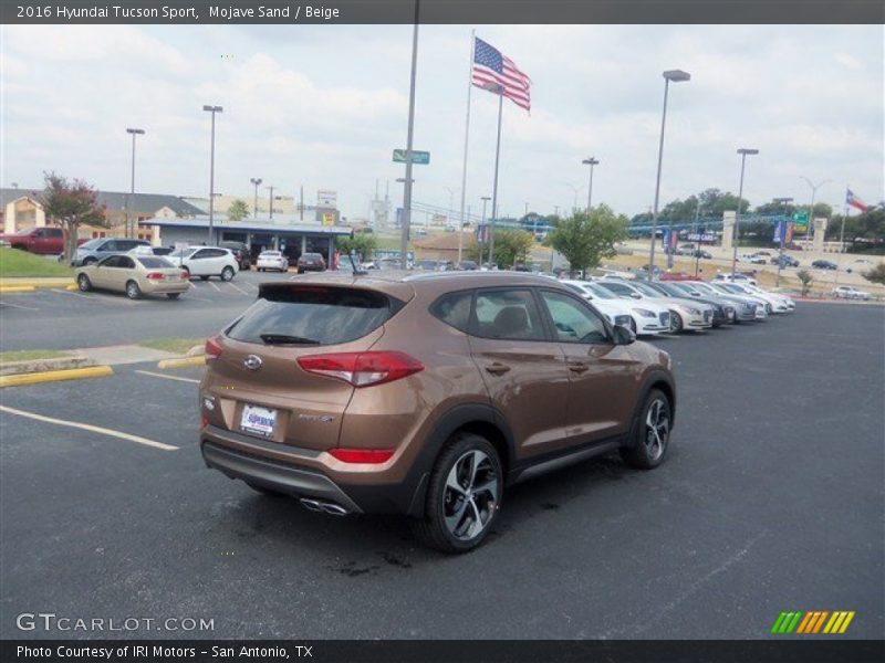 Mojave Sand / Beige 2016 Hyundai Tucson Sport