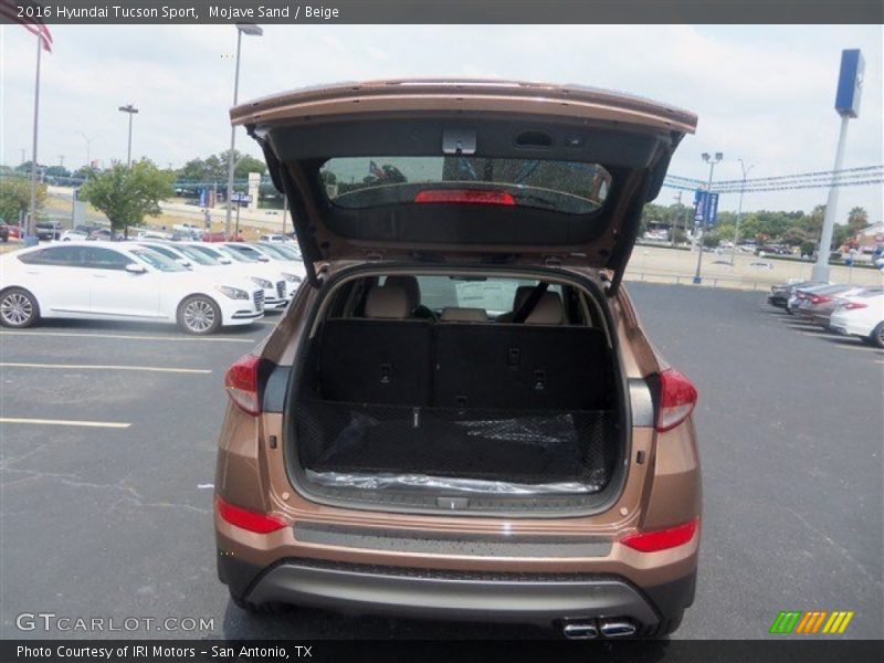 Mojave Sand / Beige 2016 Hyundai Tucson Sport