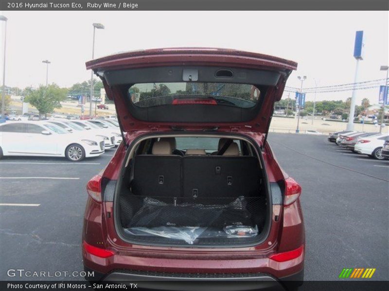 Ruby Wine / Beige 2016 Hyundai Tucson Eco