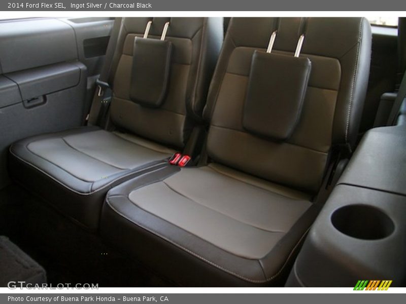 Ingot Silver / Charcoal Black 2014 Ford Flex SEL