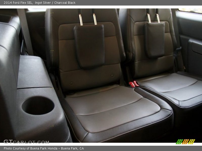 Ingot Silver / Charcoal Black 2014 Ford Flex SEL