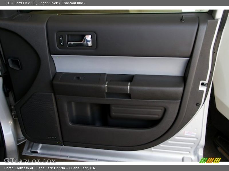 Ingot Silver / Charcoal Black 2014 Ford Flex SEL