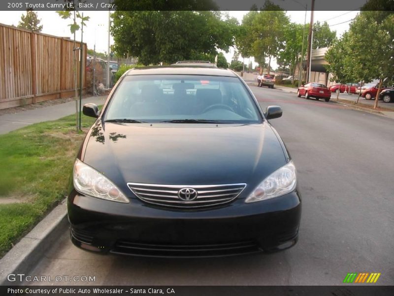Black / Gray 2005 Toyota Camry LE