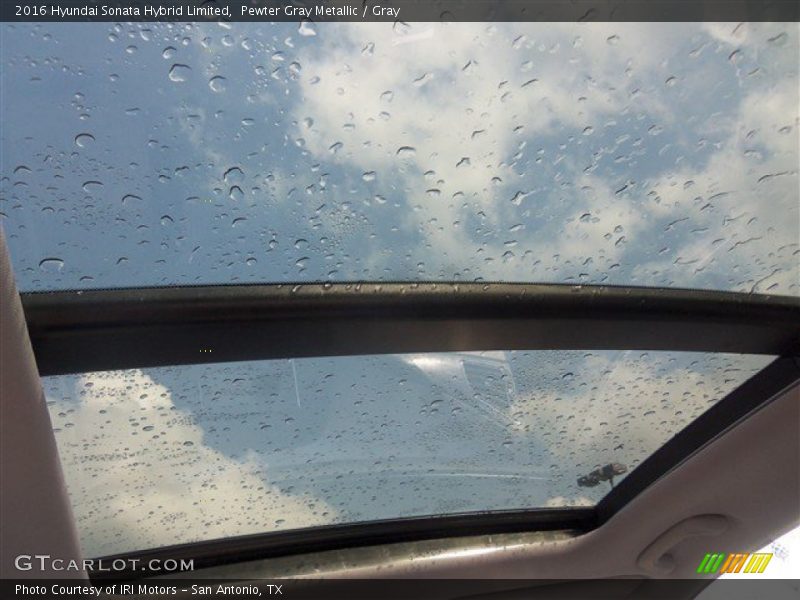 Sunroof of 2016 Sonata Hybrid Limited