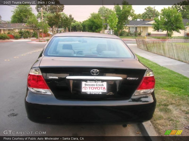Black / Gray 2005 Toyota Camry LE