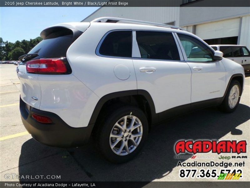 Bright White / Black/Light Frost Beige 2016 Jeep Cherokee Latitude