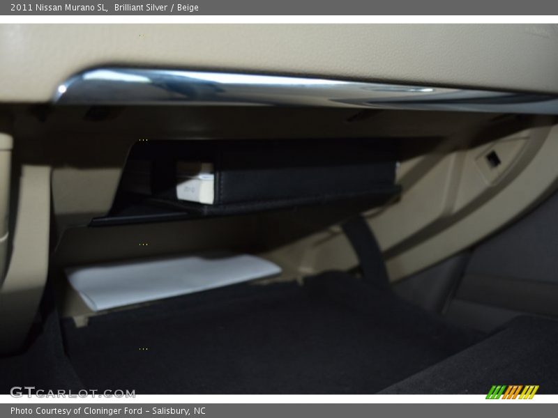 Brilliant Silver / Beige 2011 Nissan Murano SL