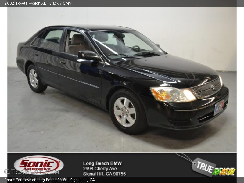 Black / Grey 2002 Toyota Avalon XL