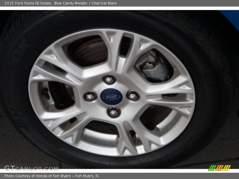 Blue Candy Metallic / Charcoal Black 2015 Ford Fiesta SE Sedan