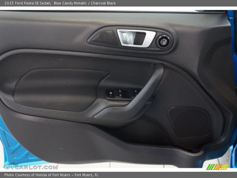 Blue Candy Metallic / Charcoal Black 2015 Ford Fiesta SE Sedan