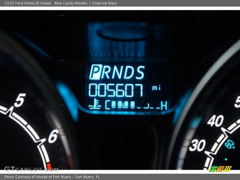 Blue Candy Metallic / Charcoal Black 2015 Ford Fiesta SE Sedan