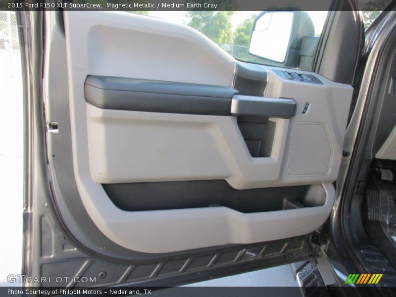 Magnetic Metallic / Medium Earth Gray 2015 Ford F150 XLT SuperCrew